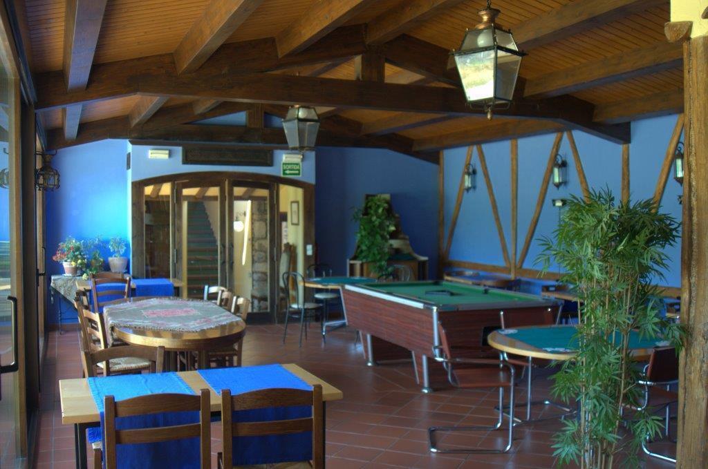 Hostal De La Rovira Ош Экстерьер фото
