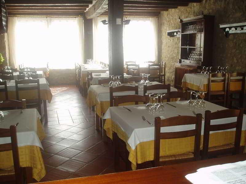 Hostal De La Rovira Ош Экстерьер фото