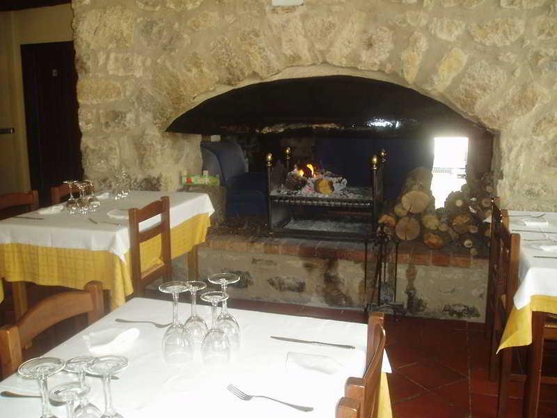 Hostal De La Rovira Ош Экстерьер фото