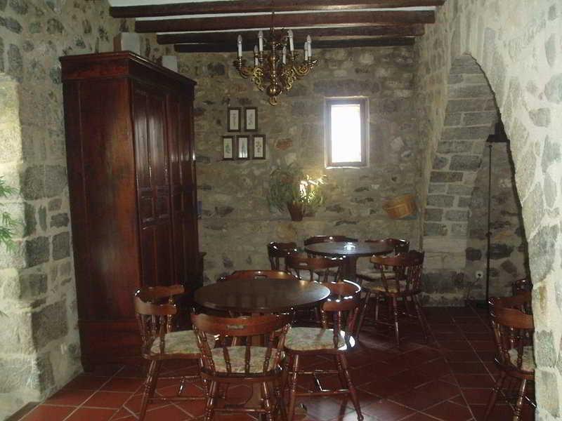 Hostal De La Rovira Ош Экстерьер фото